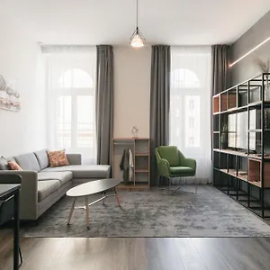 Coru House براغ